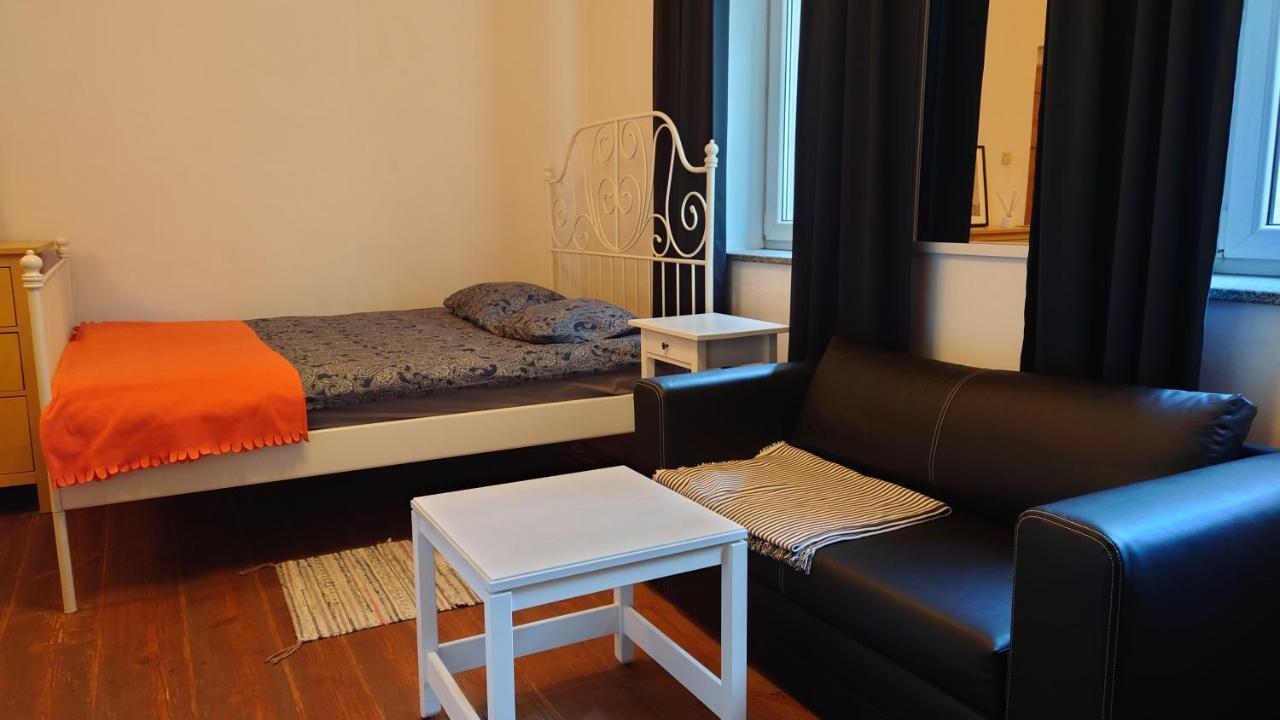 Apartamenty Przy Stonehenge Sosnowiec Bagian luar foto