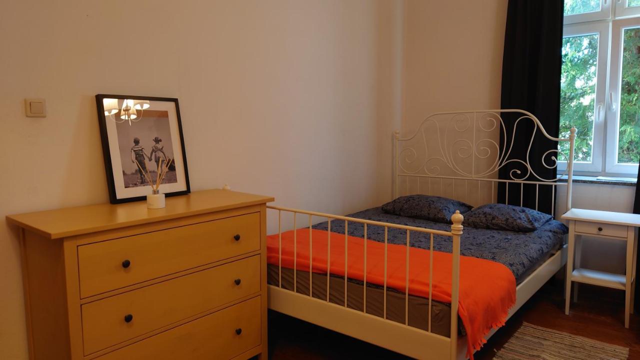 Apartamenty Przy Stonehenge Sosnowiec Bagian luar foto